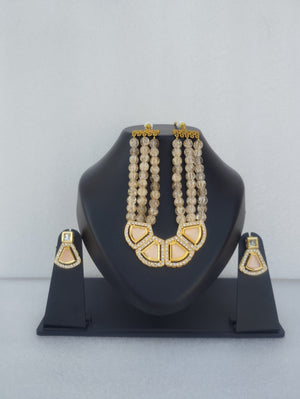 Peach three layered necklace